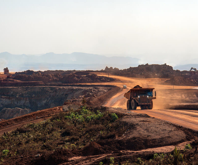 investigación y recuperación de derechos mineros